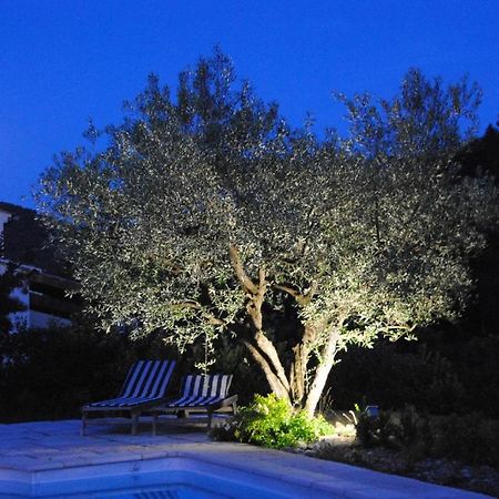 La Serenade บุยส์-เลส์-บาโรนนีส์ ภายนอก รูปภาพ