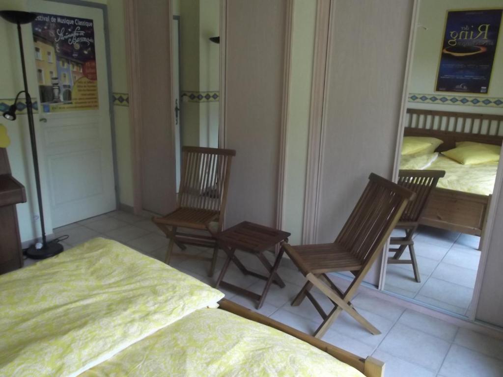 La Serenade บุยส์-เลส์-บาโรนนีส์ ห้อง รูปภาพ